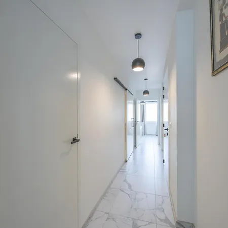 Lecomte - The White House 237